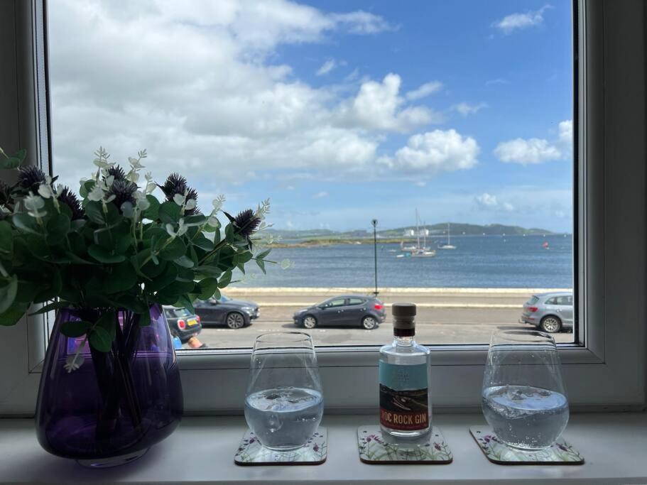 Fantastic 3 Bedroom Holiday Home Millport Exteriör bild